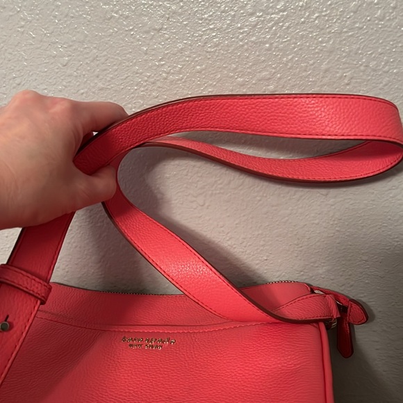 Kate Spade Coral  Pebbled Leather Crossbody - Picture 4 of 12